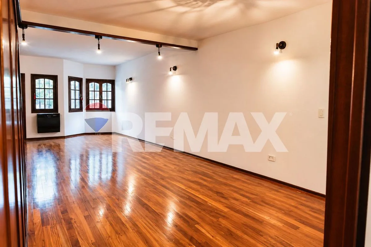 VENTA TRIPLEX CABALLITO 6 AMB 5 BAÑOS 3 COCHERAS foto 2