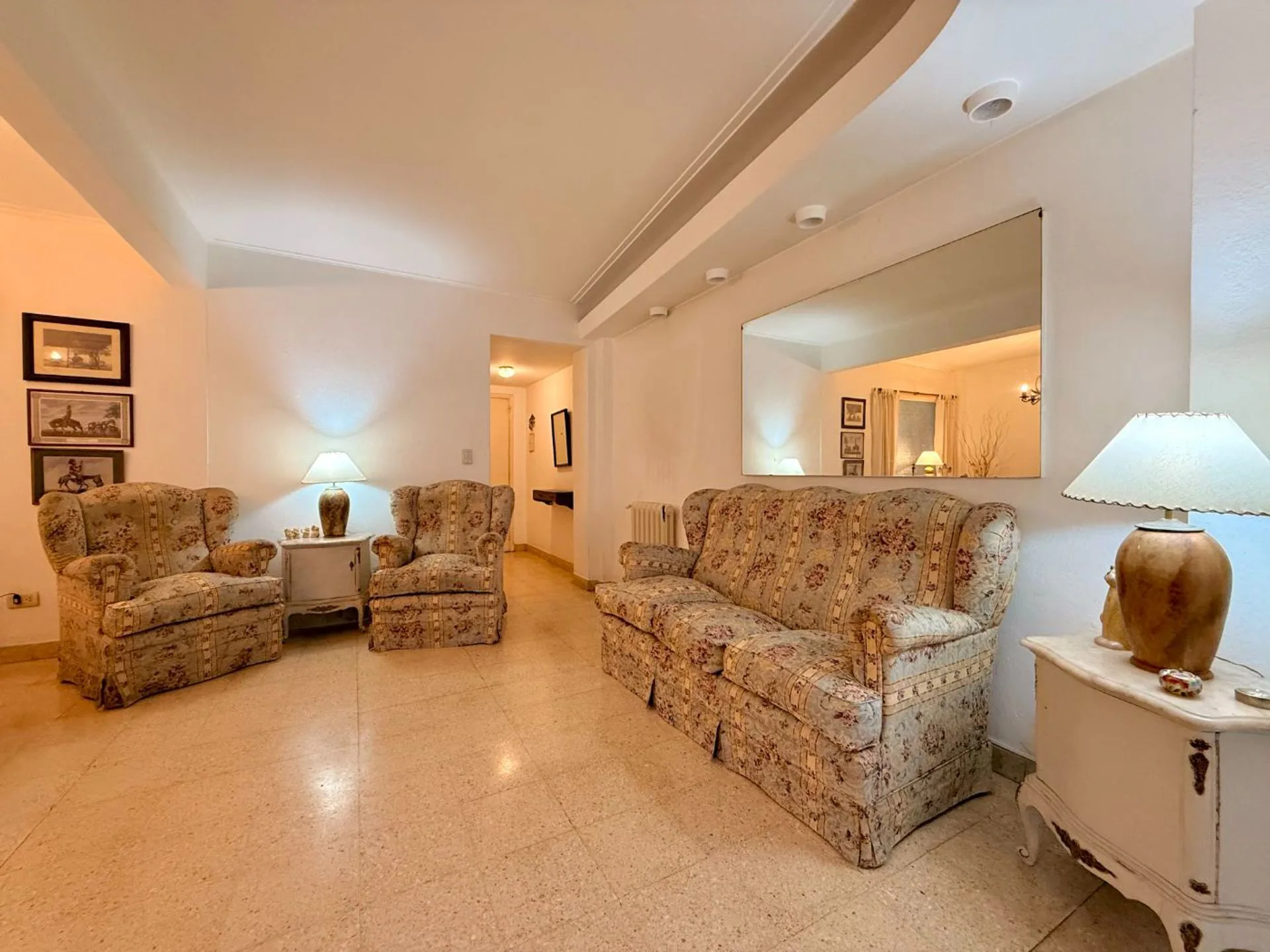 VENTA SEMIPISO 4 AMBIENTES - APTO CREDITO - CENTRO foto 5