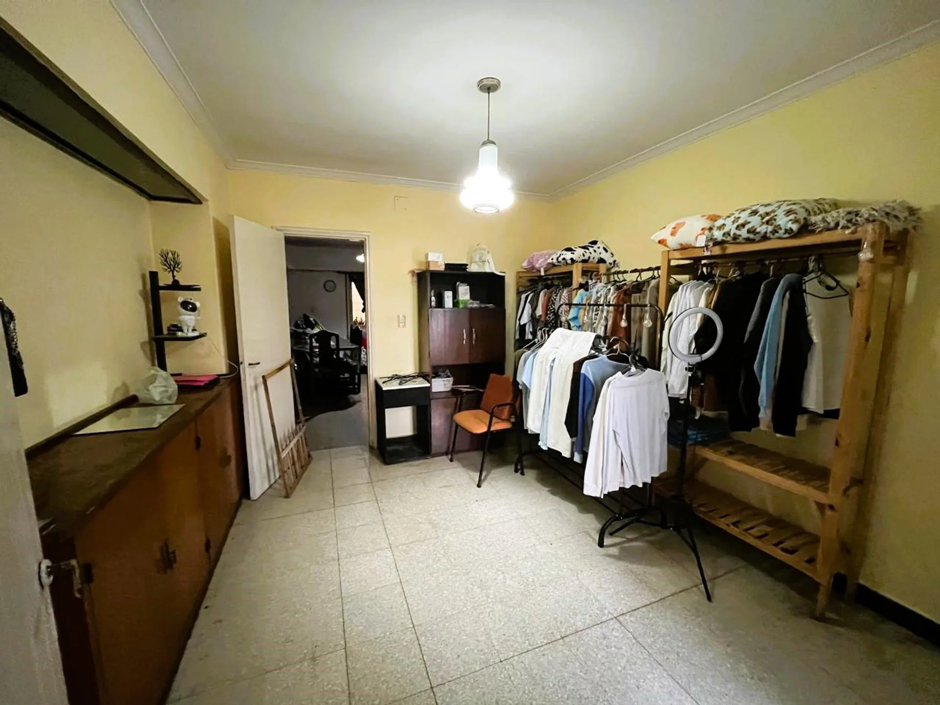 Se vende amplia casa sobre importante avenida foto 3