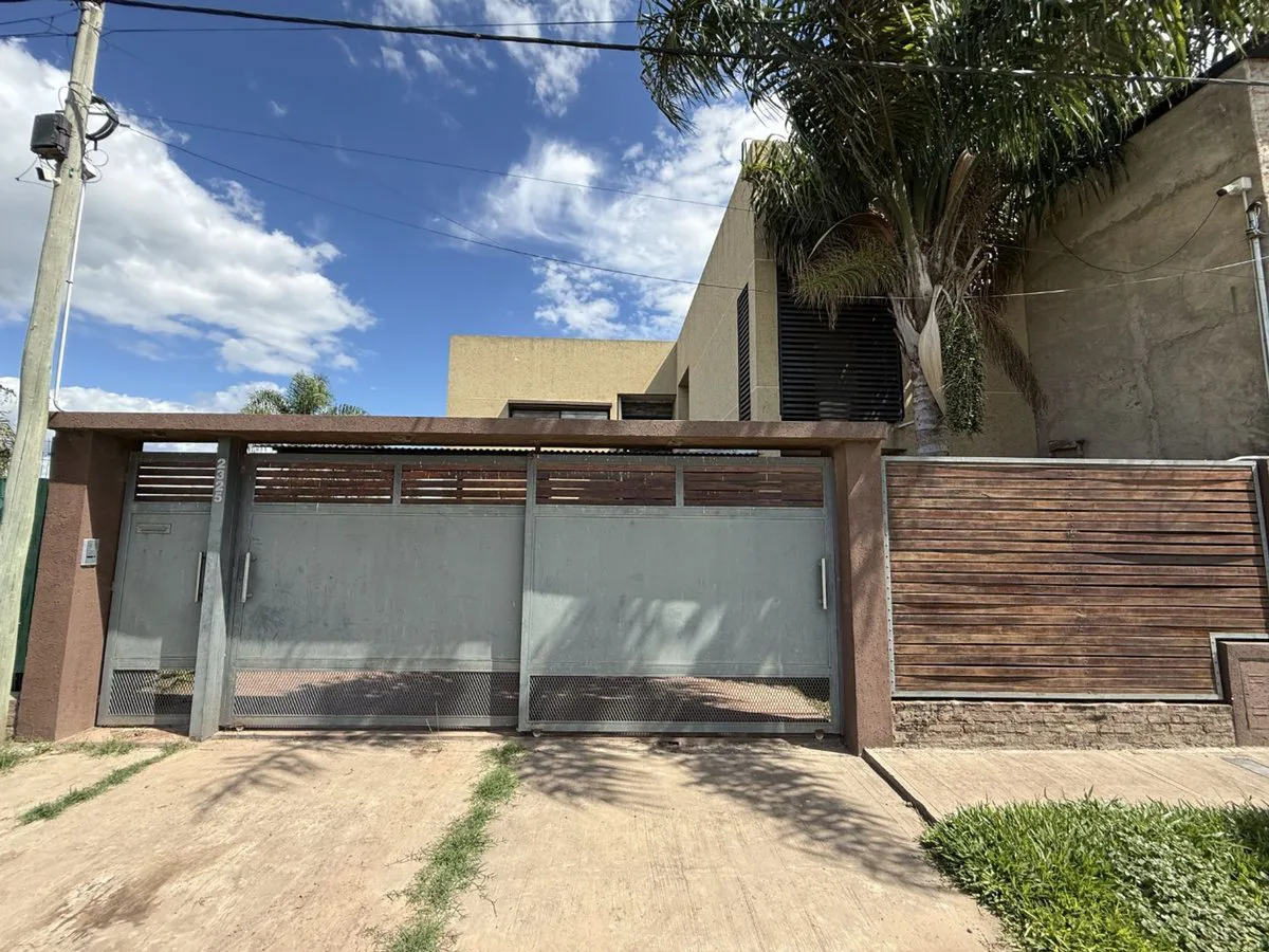 SE VENDE GRAN CASA EN SANTO TOMÈ – APTA CRÈDITO foto 2