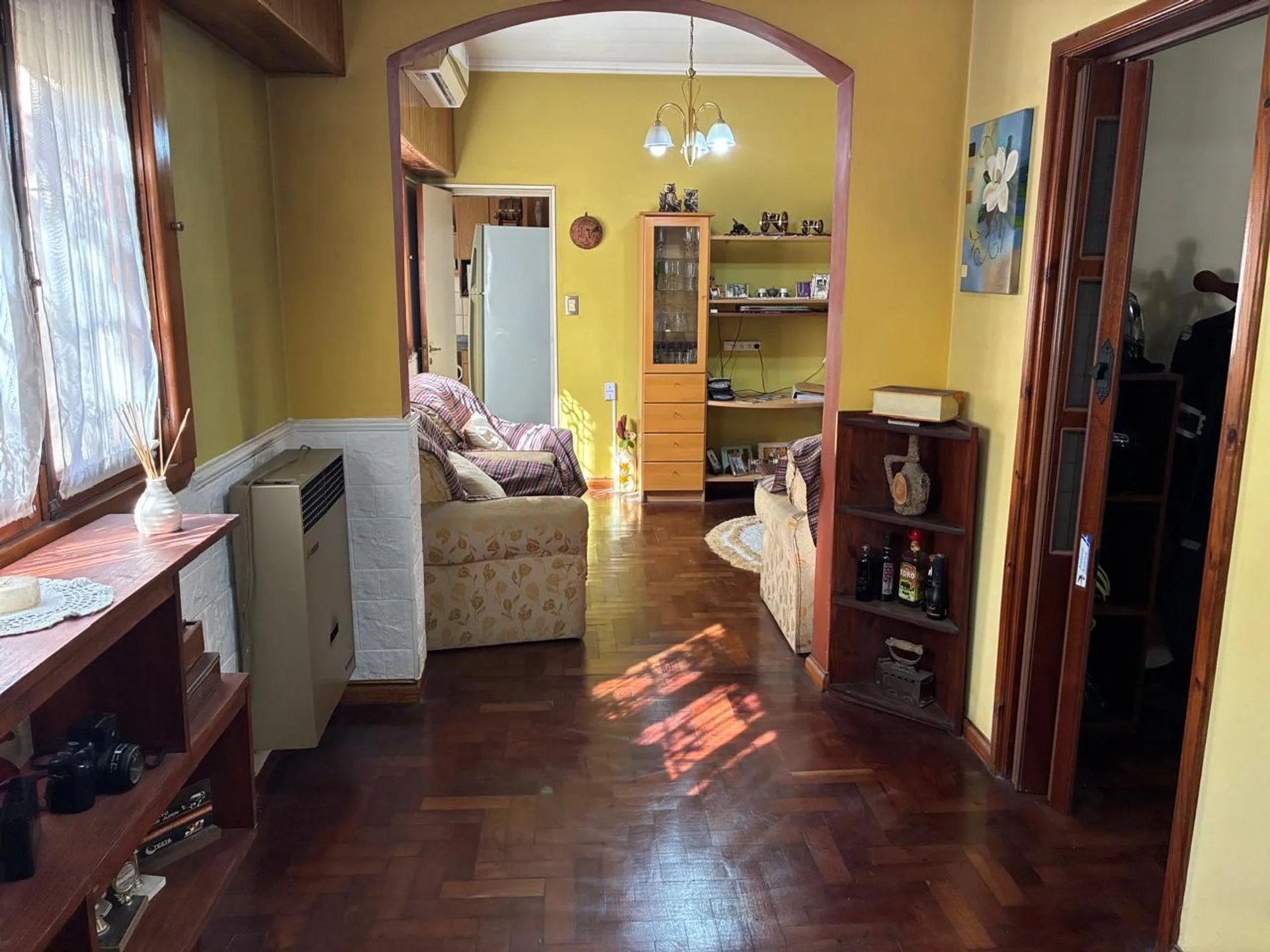 CASA 4 DORMITORIOS GARAGE PLAYROOM foto 4