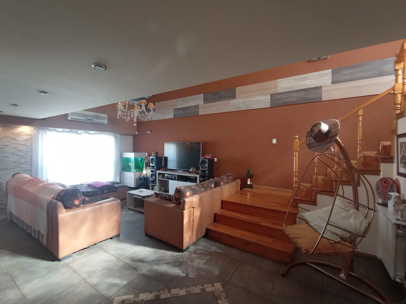 Casa multifamiliar, con taller o deposito, en Venta en Villa Madero foto 3
