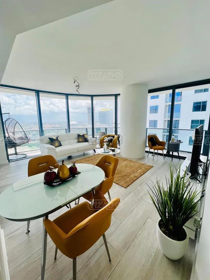 55 SW 9th St #3308 foto 5
