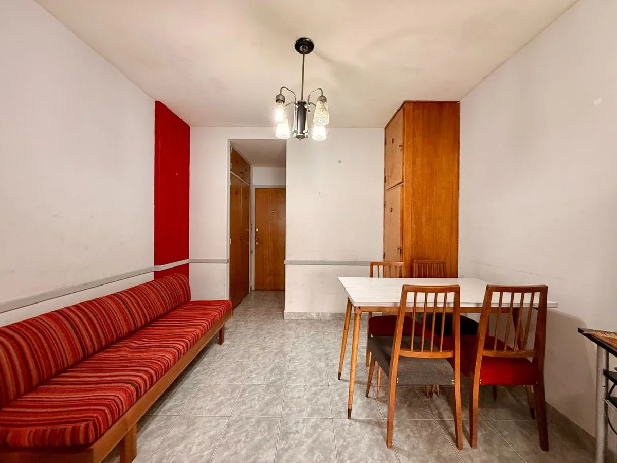 VENTA DEPTO CON BALCON AL FRENTE - OPORTUNIDAD foto 4