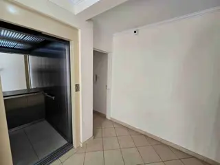 LINDO DEPARTAMENTO EN ALQUILER PERMANENTE EN CARLOS PAZ, 1 DORM. AMOBLADO. EDIFICIO LOS OLIVOS 1 foto 3