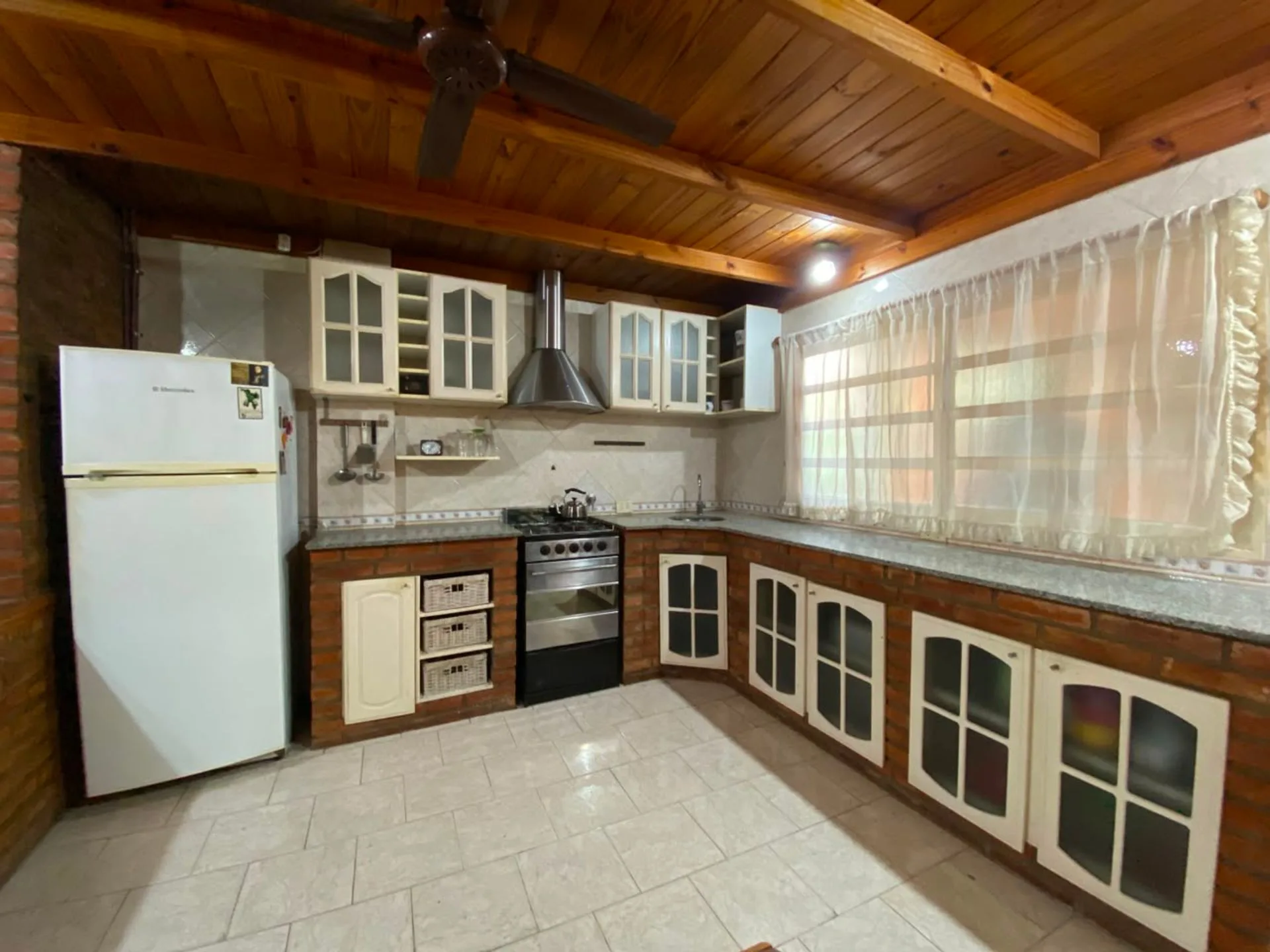 CASA 5 AMBIENTES VENTA PALOMAR foto 2