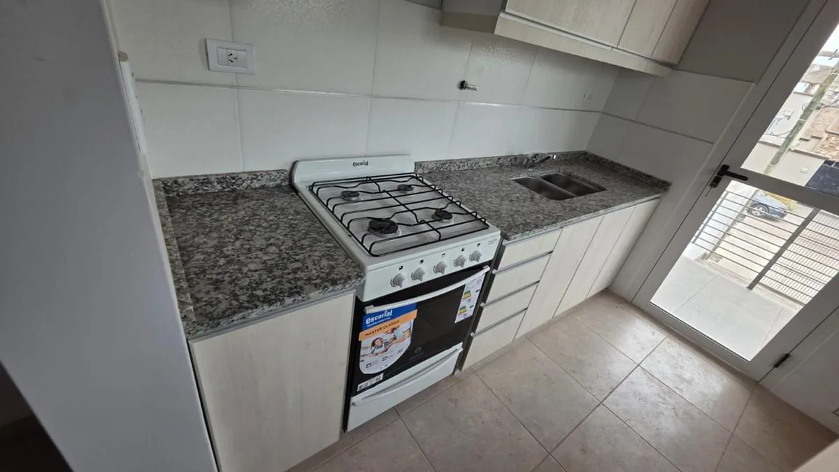 VENTA CASA 2 DORMITORIOS 2 BAÑOS CARRODILLA LUJAN foto 5