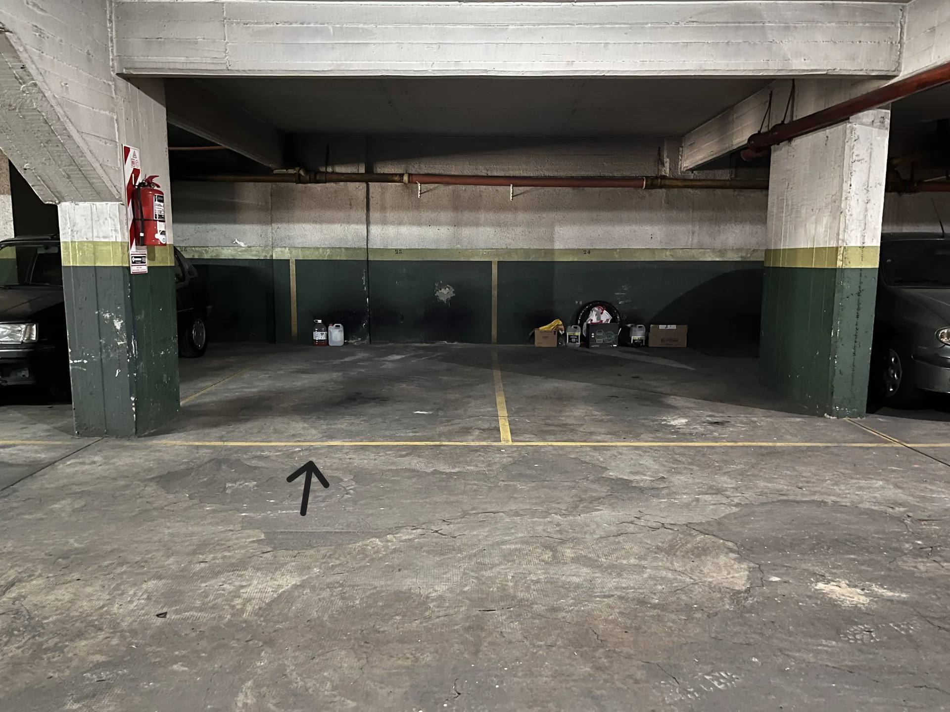 Venta cochera fija y cubierta en Barrio Norte foto 2