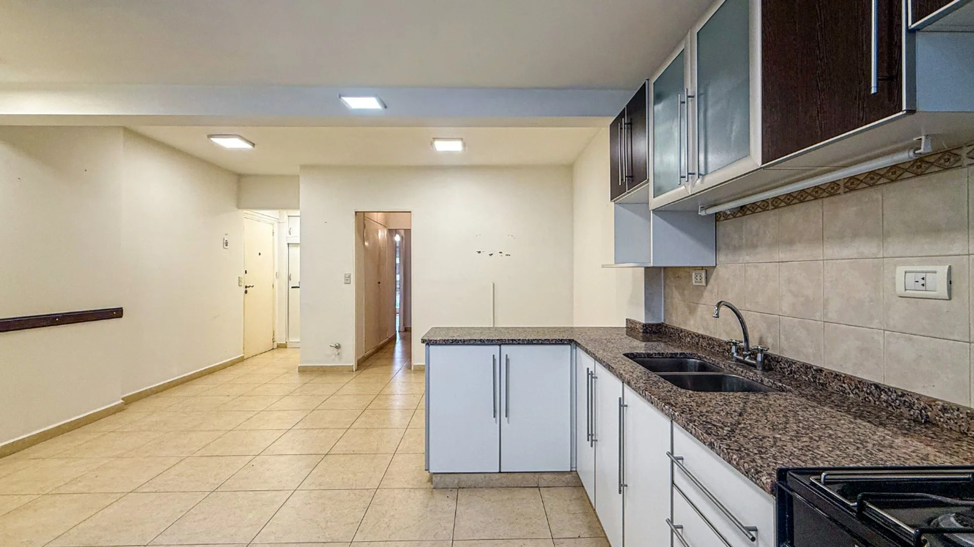 EN VENTA DEPARTAMENTO 2 AMBIENTES C/BALCON foto 5
