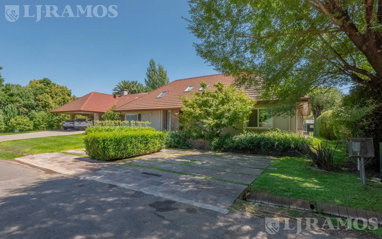 VENTA- CASA al GOLF- IMPECABLE- LAGARTOS C Club-Planta Baja foto 2