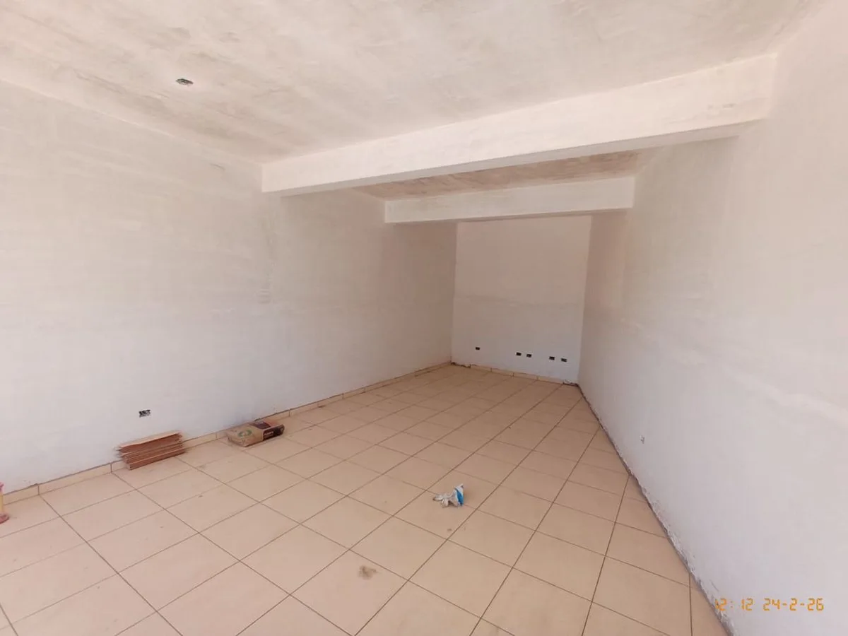 VENTA LOCAL COMERCIAL EN POZO GUAYMALLEN foto 4