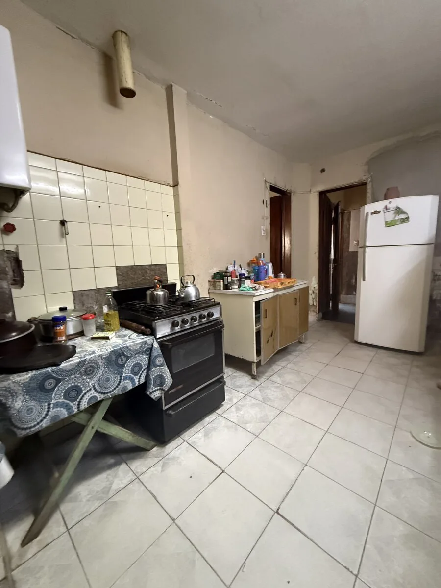 VENTA Propiedad céntrica a refaccionar foto 5