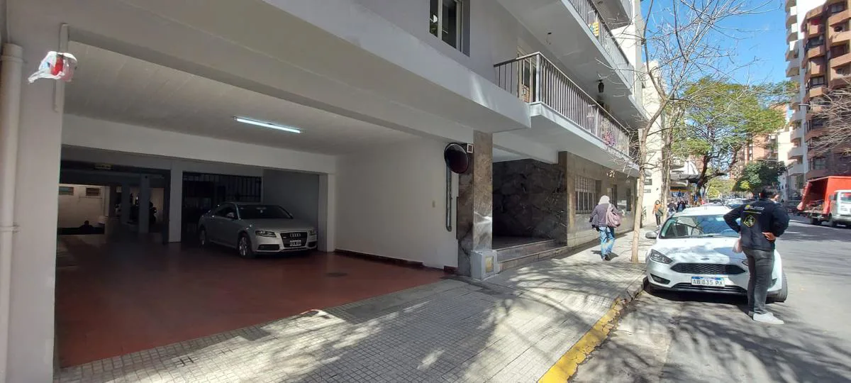 Cochera en venta | Bº Nueva Córdoba | Increíble ubicación foto 4