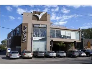 VENTA LOCAL -PASEO DE COMPRAS VIA PILAR foto 1