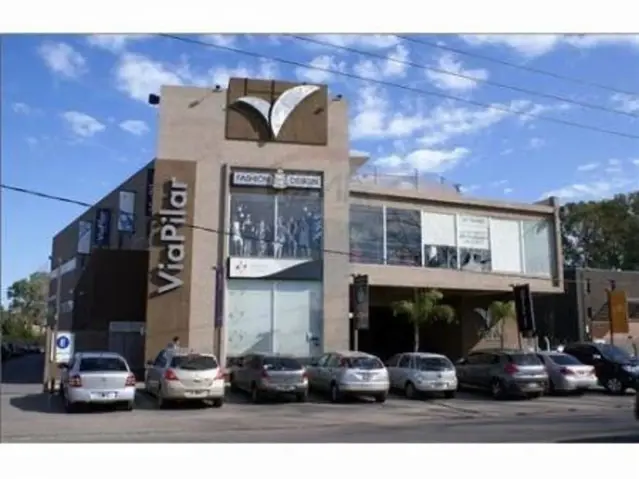 VENTA LOCAL -PASEO DE COMPRAS VIA PILAR