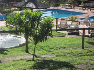 Nº DE REF. 57. OPORTUNIDAD COMPLEJO DE CABAÑAS EN SIQUIMAN IDEAL EMPRENDIMIENTO TURISTICO - GRA foto 5