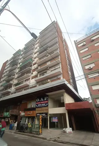 Cochera cubierta en alquiler en San Miguel con portón automático foto 3