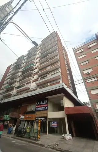 Cochera cubierta en alquiler en San Miguel con portón automático foto 4
