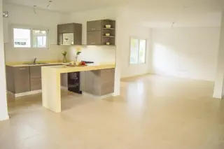 CASA A ESTRENAR EN B°CERRADO foto 4