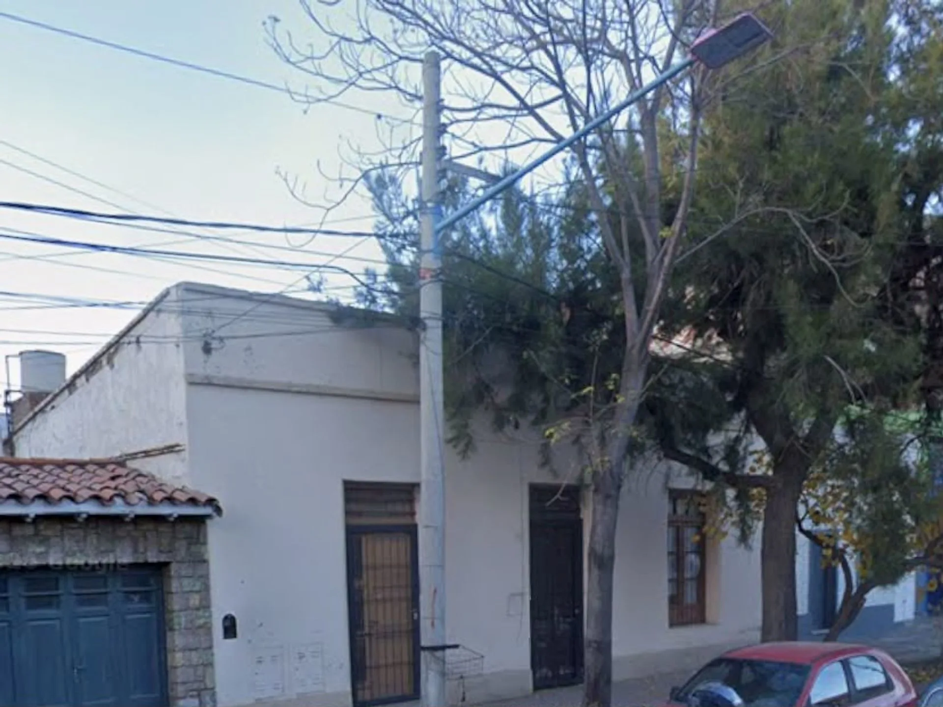 Venta terreno con casa de adobe, apto desarrollo foto 4