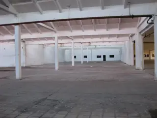 LAVALLOL. Predio Industrial de 93.000 m2 y 30.000 m2 construidos.
1200 m2 de Oficinas. Unico en la Zona foto 4
