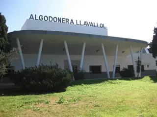 LAVALLOL. Predio Industrial de 93.000 m2 y 30.000 m2 construidos.
1200 m2 de Oficinas. Unico en la Zona foto 5