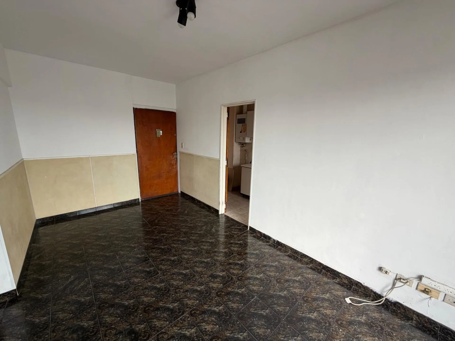 DEPARTAMENTO 3 AMBIENTES EN ALQUILER foto 2