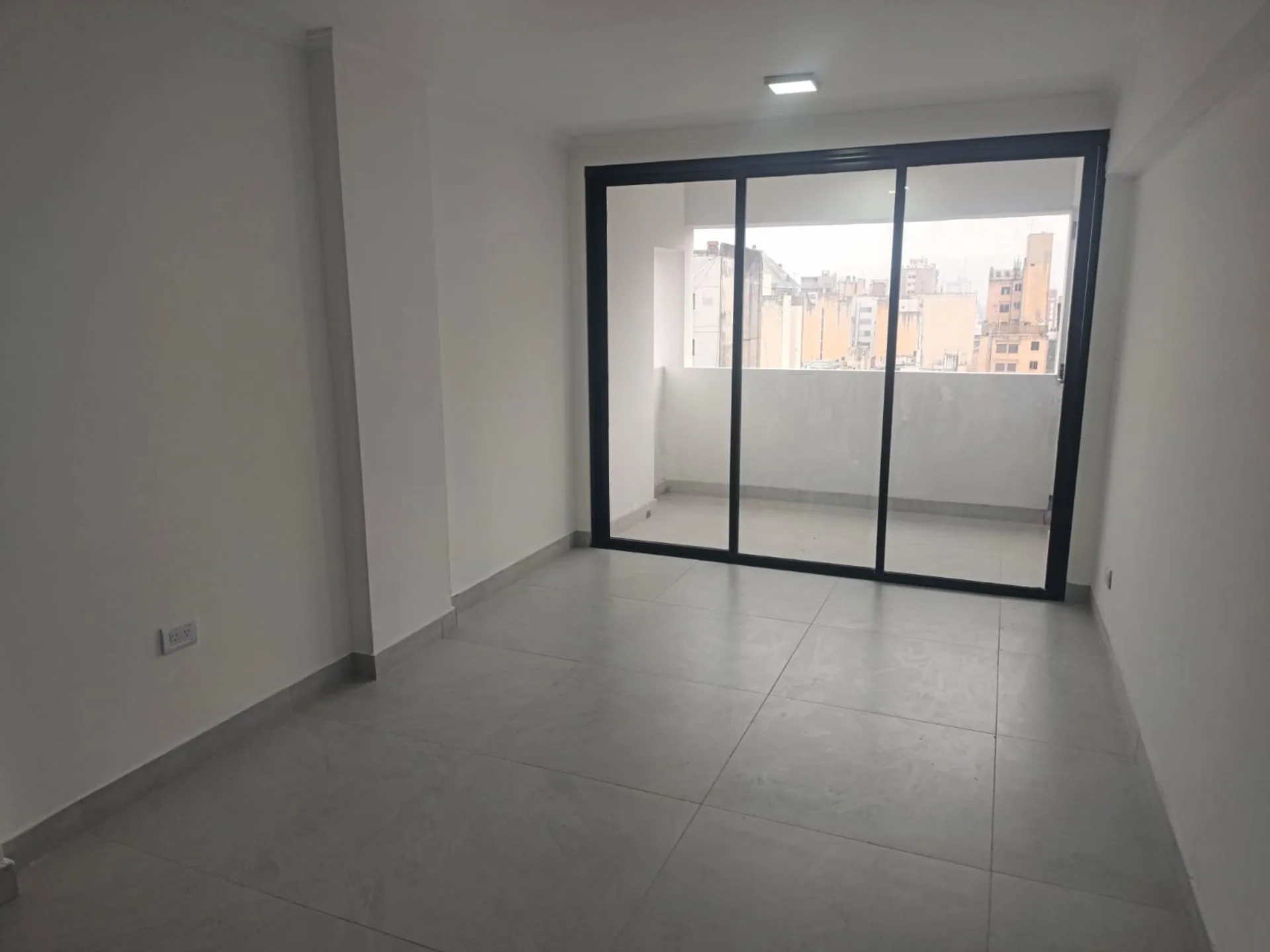 VENTA DPTO 2 DORMITORIOS. CENTRO. CORDOBA foto 2