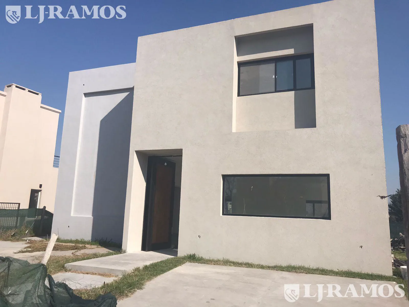 Casa en EL Canton Norte a la Laguna PG a estrenar con piscina foto 2