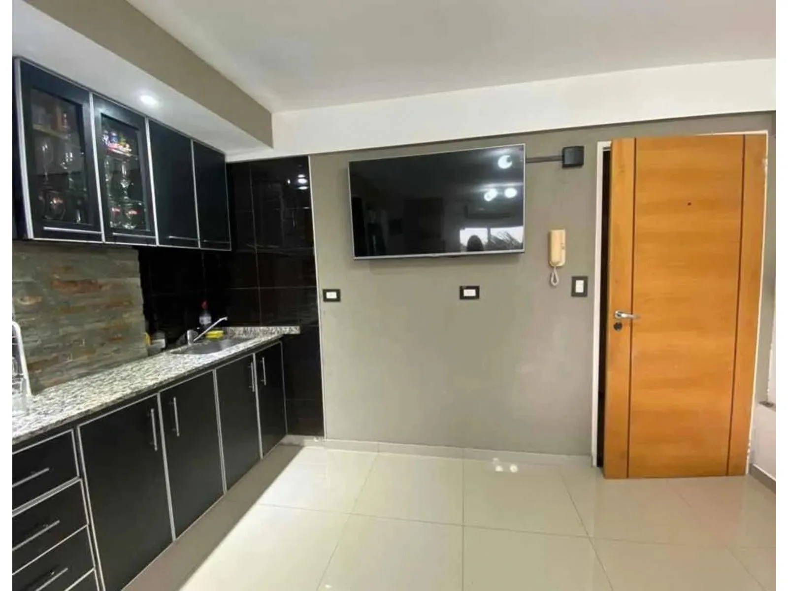 Venta departamento 2amb .Cochera ,Amenities.Moron foto 2