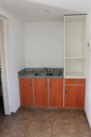 IMPORTANTE DEPTO 2 AMB en SAENZ PEÑA Ctro y PROXIMO ESTACION foto 4