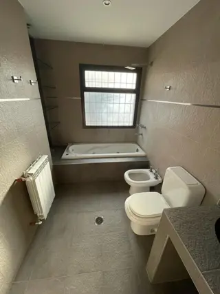 VENTA CASA 4 DORMITORIOS GUAYMALLEN foto 5