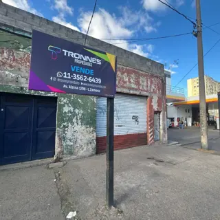 GALPÓN EN VENTA - MUY BUENA ZONA COMERCIAL - IDEAL ALIMENTOS foto 2