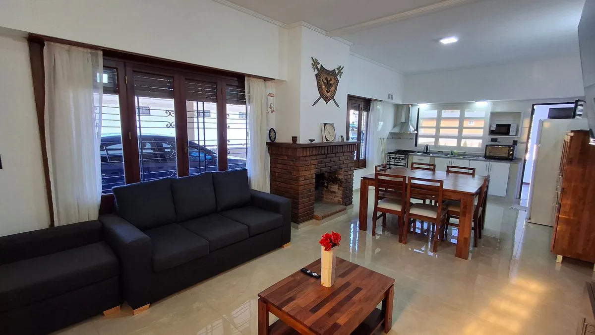 VENTA CASA Y DEPARTAMENTO VALERIA DEL MAR PINAMAR foto 2