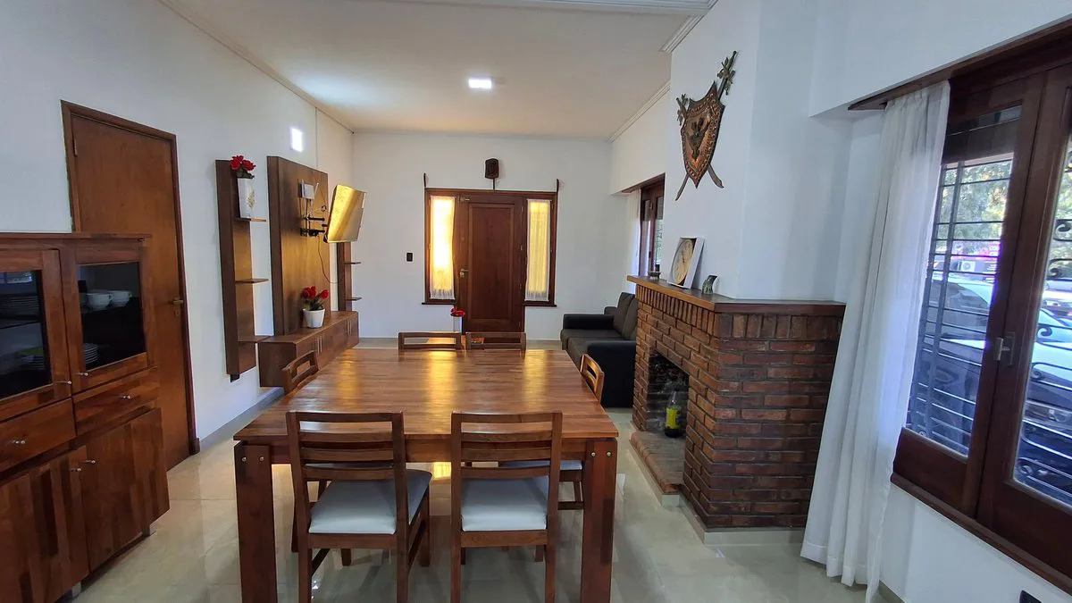 VENTA CASA Y DEPARTAMENTO VALERIA DEL MAR PINAMAR foto 3