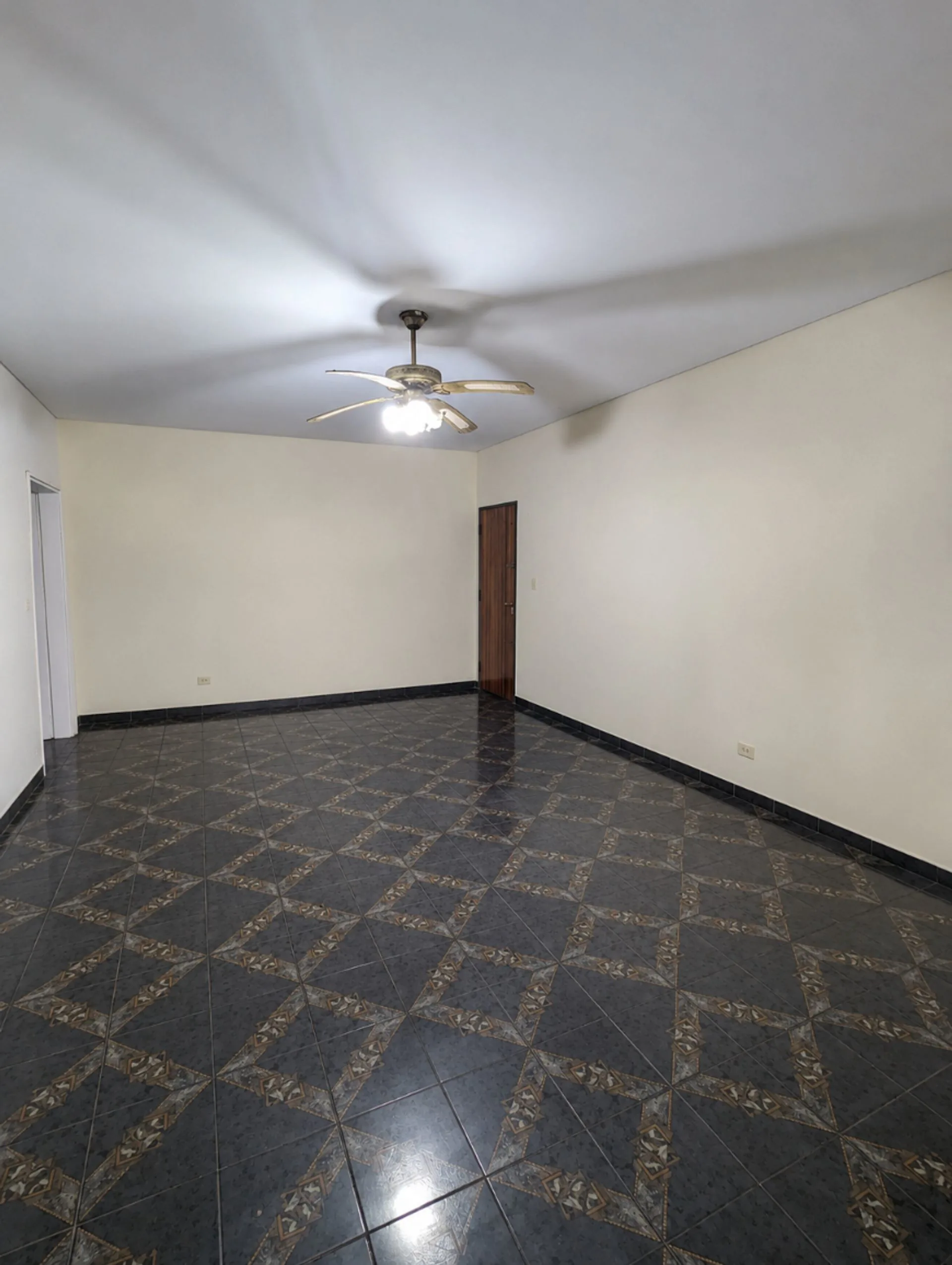 Dpto 3 Ambientes PB con Doble Patio WILDE CENTRO foto 5