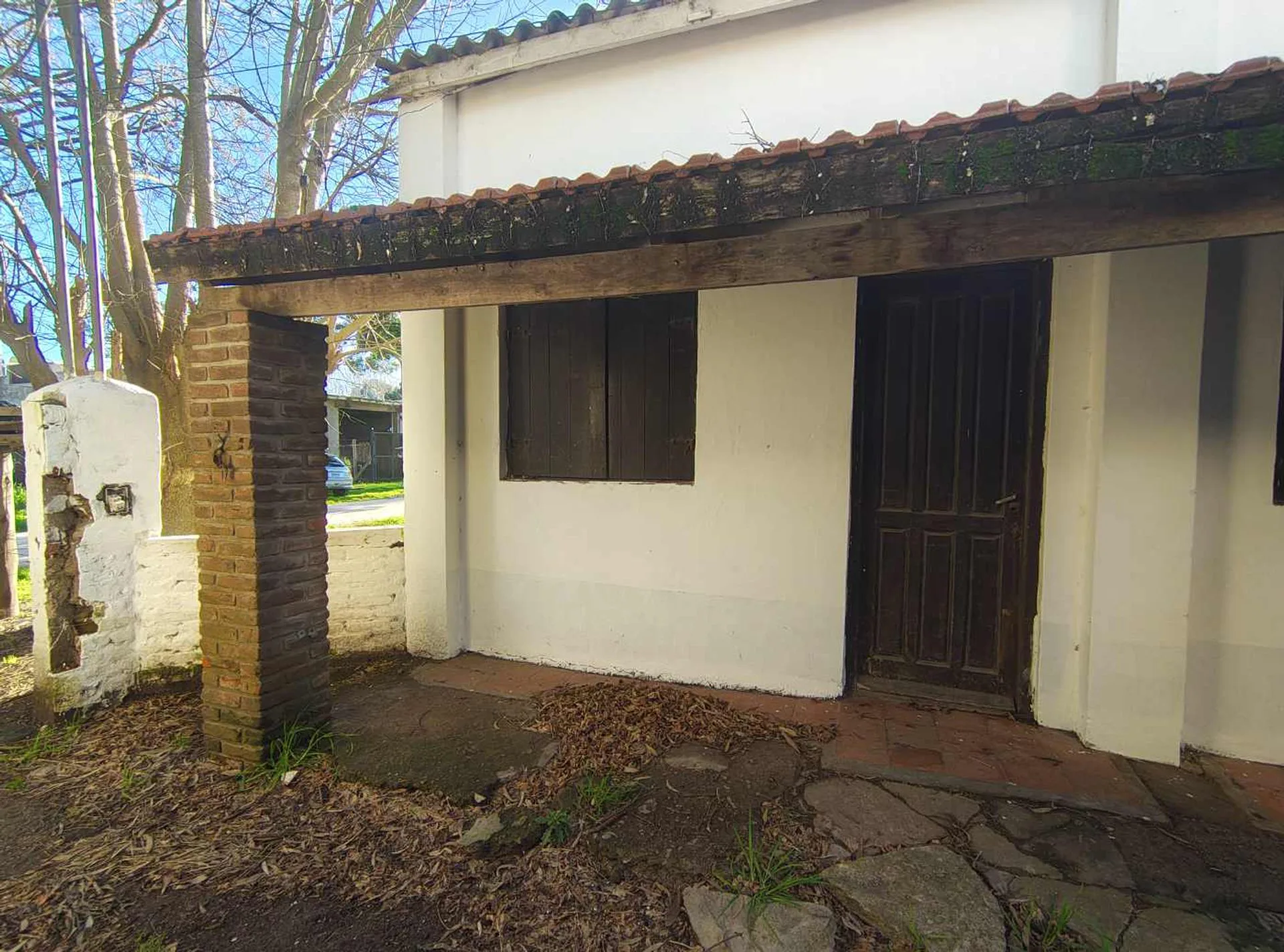 VENTA 2 GALPONES MAS 4 DEPARTAMENTOS A REFACCIONAR foto 4