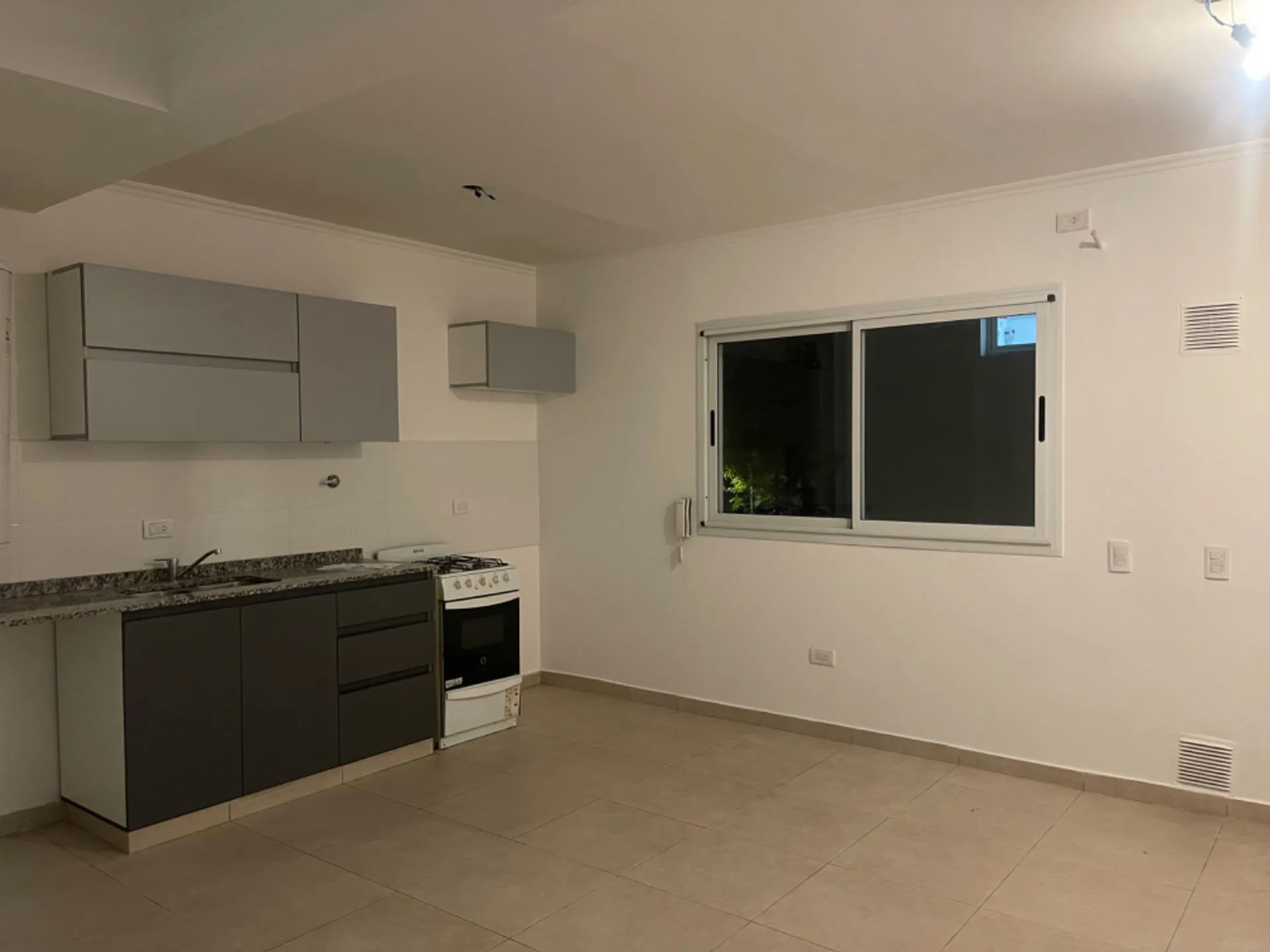 DEPARTAMENTO 2 HABITACIONES CON COCHERA GODOY CRUZ foto 4