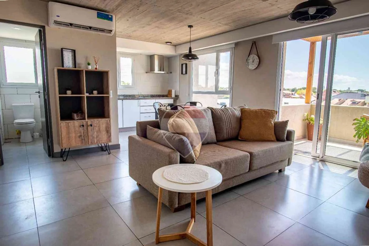 DEPARTAMENTO EN VENTA OSTENDE VISTA AL MAR COCHERA