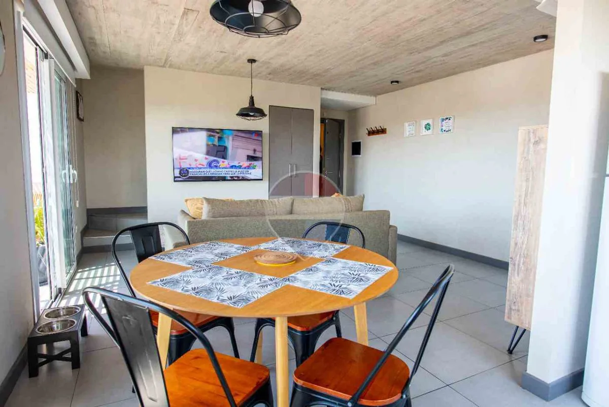 DEPARTAMENTO EN VENTA OSTENDE VISTA AL MAR COCHERA foto 5