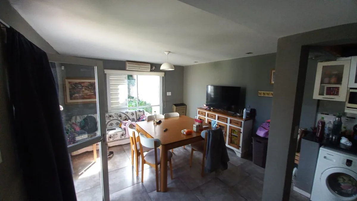 VENDE CASA Bº LOS EUCALIPTOS - JUANA KOSLAY - SL foto 5