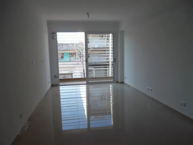 VENTA DE DPTO MONOAMBIENTE, ZONA CHILAVERT