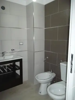 VENTA DE DPTO MONOAMBIENTE, ZONA CHILAVERT foto 4