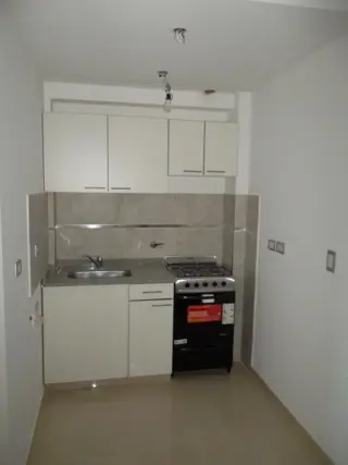 VENTA DE DPTO MONOAMBIENTE, ZONA CHILAVERT foto 5