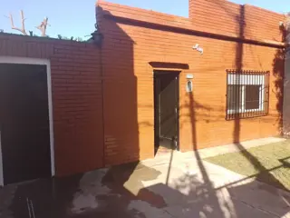 ALQUILER/VIVIENDA/PROF/COMERCIAL/3 AMB.JARDÍN/COCHERA-SAN MIGUEL foto 2