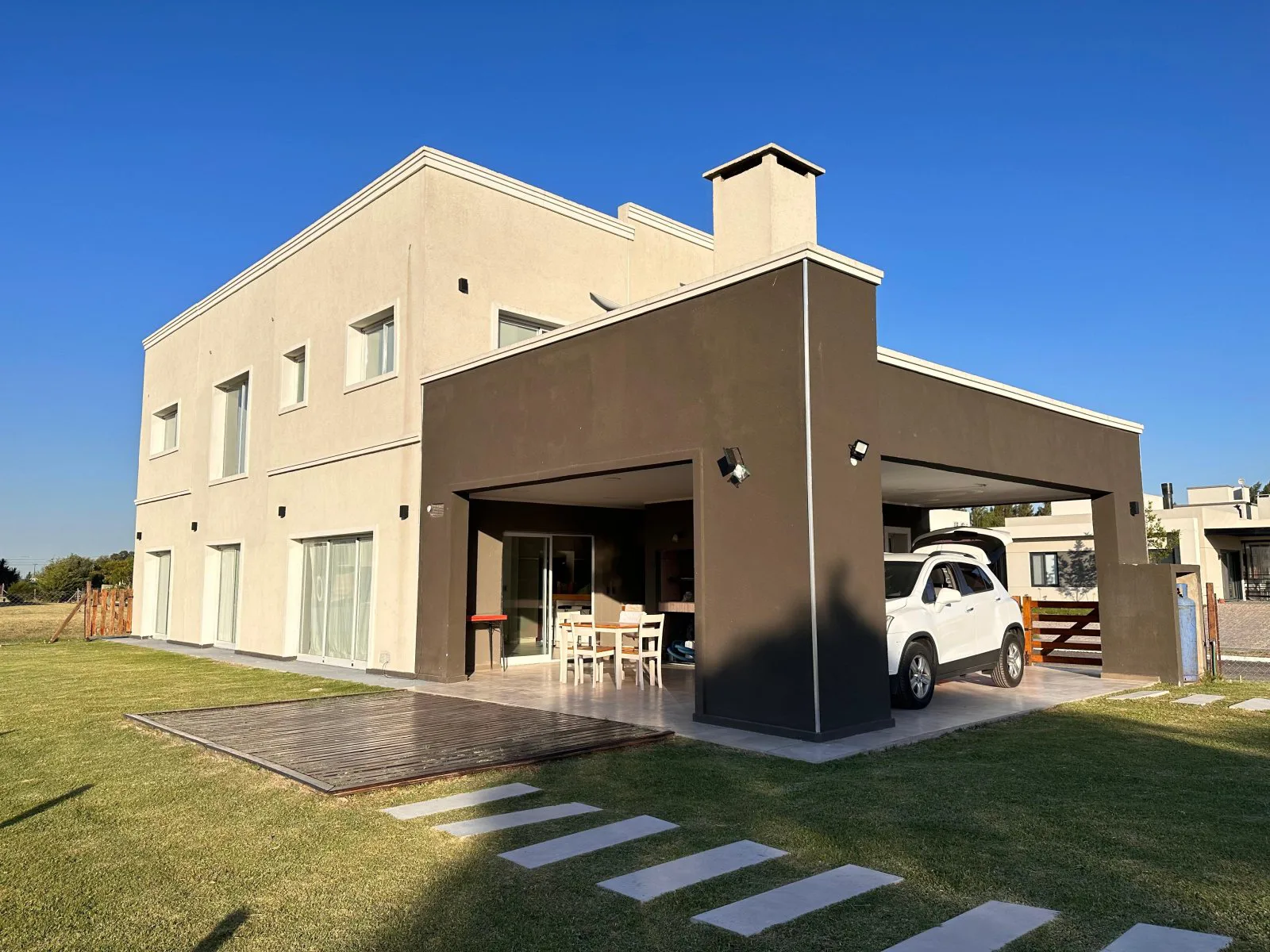 Venta Casa 5 ambientes en Barrio Cruz del Sur San Vicente foto 3