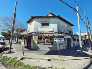 Local + Departamento 2 Amb en Venta en Pablo Podesta, Tres De Febrero, Buenos Aires . foto 1