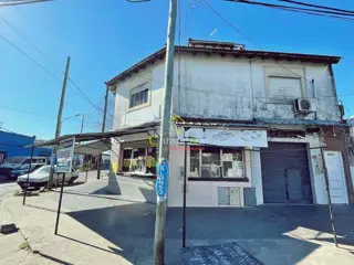 Local + Departamento 2 Amb en Venta en Pablo Podesta, Tres De Febrero, Buenos Aires . foto 2