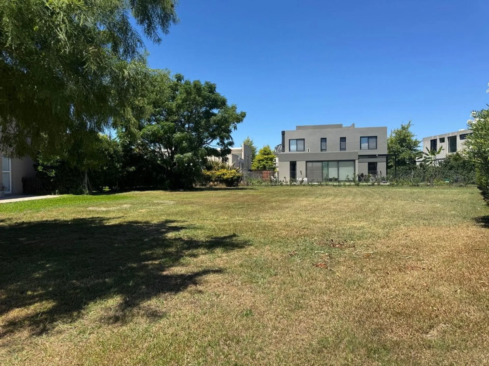 VENTA LOTE CENTRAL AYRES PLAZA- COMUNIDAD 10 foto 5