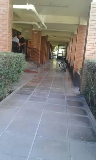 VENTA DEDEPARTAMENTO DE 4 AMBIENTES EN EDIFICIO DE 11 PISOS 4 DEPARTAMENTOS POR PISO ZONA COLEGIALES foto 3
